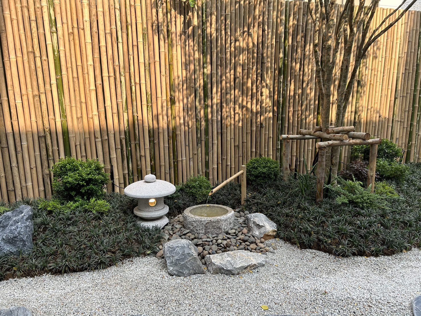 ผลงานออกแบบและจัดสวนโดย D.Garden Design แบบที่ 18