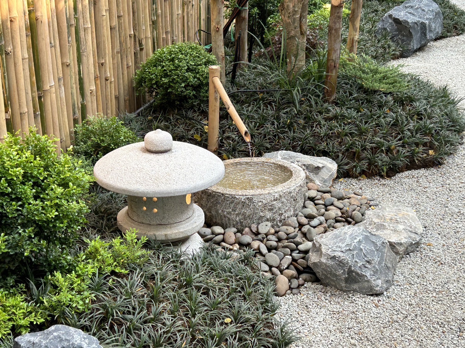 ผลงานออกแบบและจัดสวนโดย D.Garden Design แบบที่ 23
