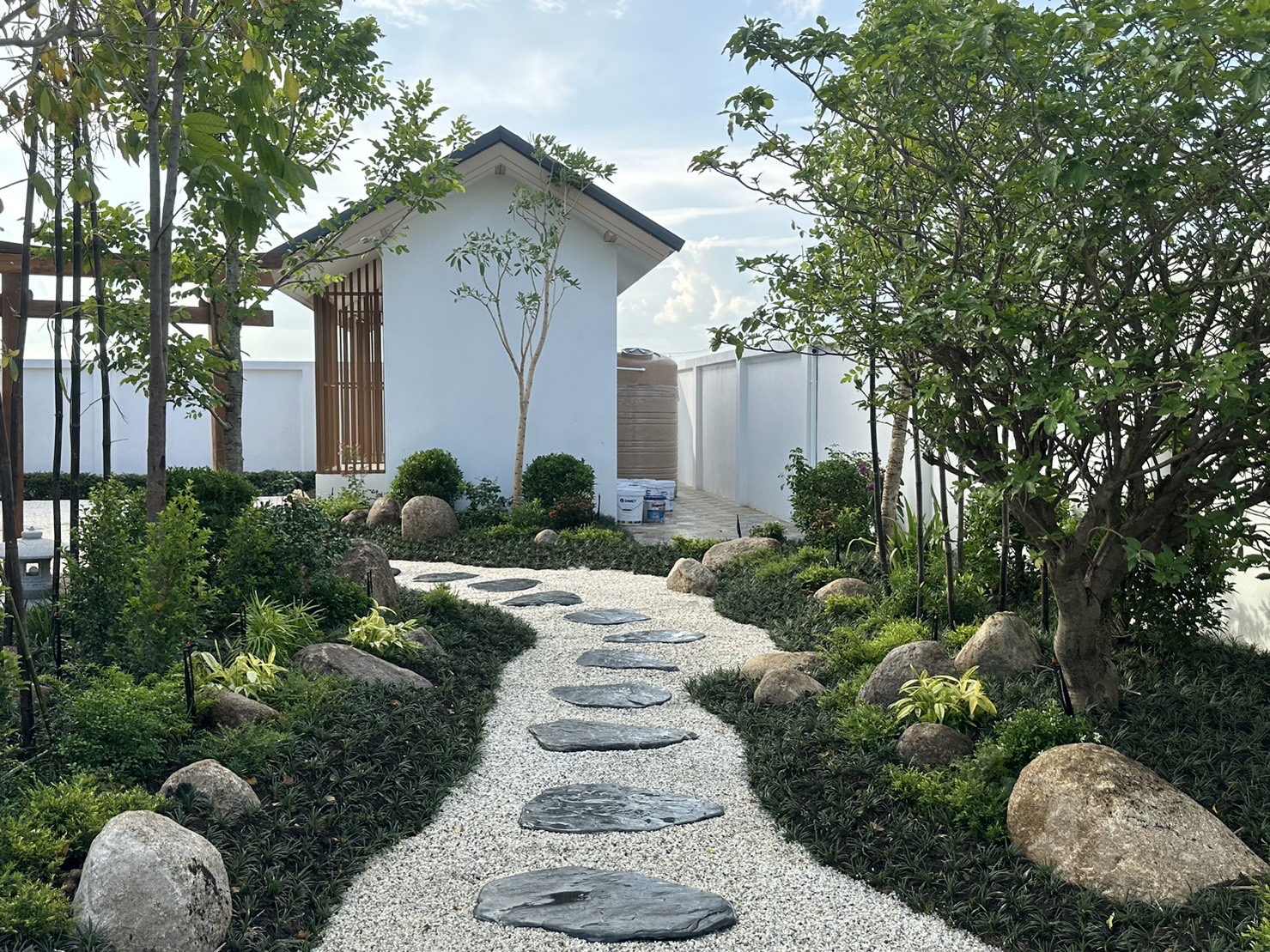 ผลงานออกแบบและจัดสวนโดย D.Garden Design แบบที่ 33