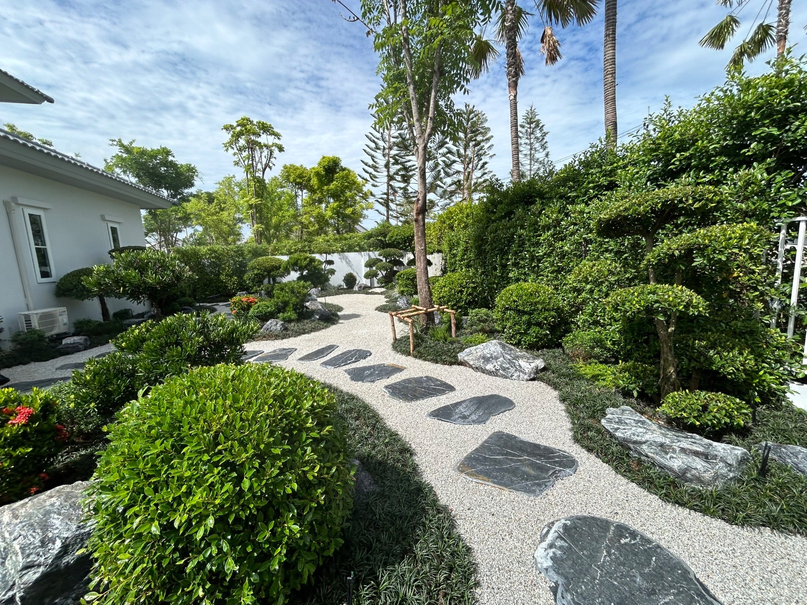 ผลงานออกแบบและจัดสวนโดย D.Garden Design แบบที่ 52