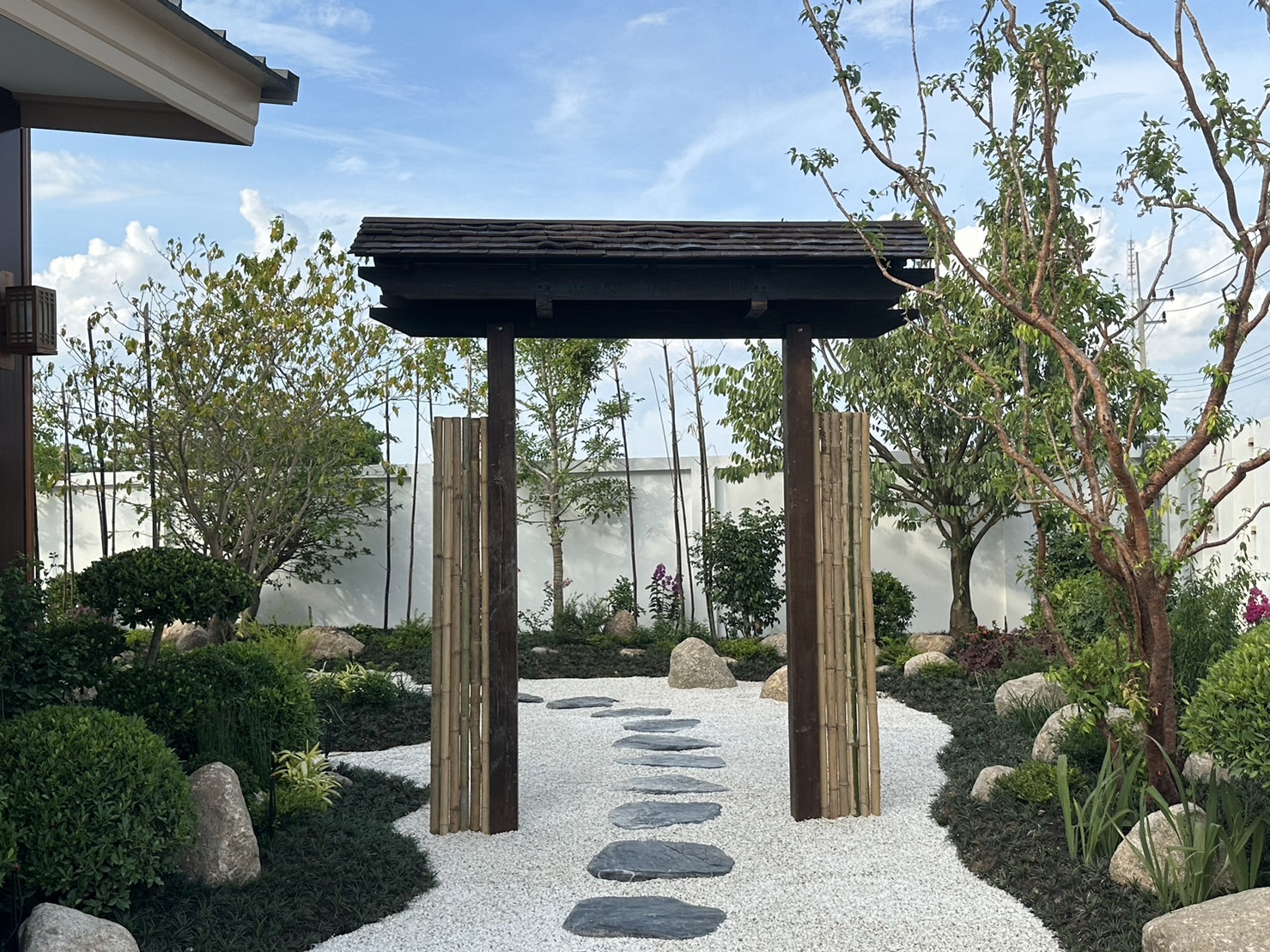 ผลงานออกแบบและจัดสวนโดย D.Garden Design แบบที่ 66